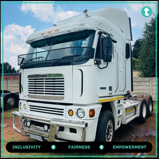 2011 FREIGHTLINER CUMMINS ISX 530 - DOUBLE DIFF HORSE FOR SALE