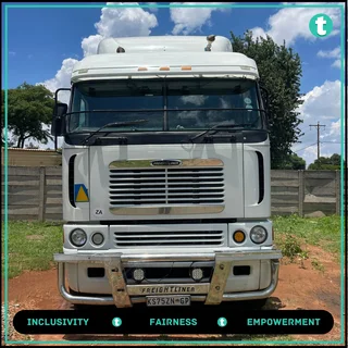 2010 freightliner Cummins Isx 530 — Last Chance To Get An Insane Deal, Truck In Excellent Condition!