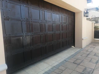 Garage doors services and installation