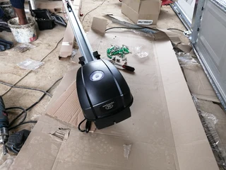 Garage doors services and installation