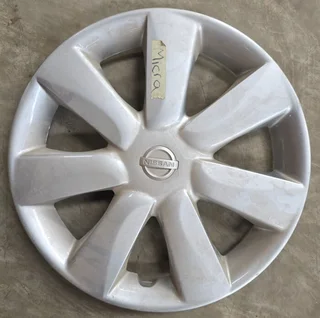 Nissan Almeria (new spec) Wheelcaps