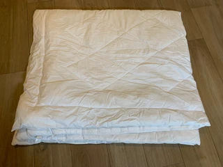 Luxury Microfibre Duvet Inner (Queen size) as new