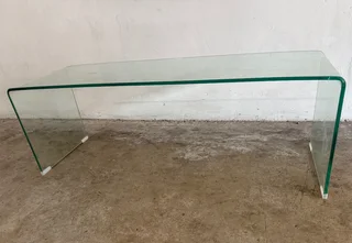 Beautiful Glass Coffee Table (Price drop)