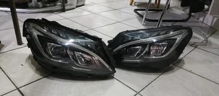 MERC BENZ W205 DOUBLE XENON HEADLIGHT