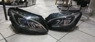 MERC BENZ W205 DOUBLE XENON HEADLIGHT