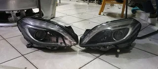 MERC BENZ W246 XENON HEADLIGHT
