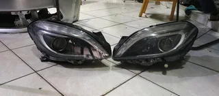 MERC BENZ W246 XENON HEADLIGHT
