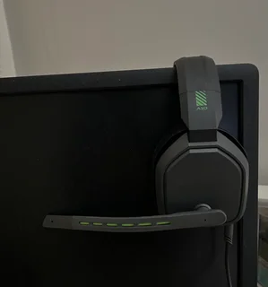 XBOX Series S with keyboard, mouse and headset