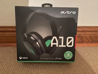 XBOX Series S with keyboard, mouse and headset