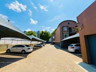 Modern 2-Bedroom Apartment in Houghton Flats for Rent - Furnished