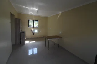1-Bedroom freestanding flat for rent in Escombe - R5000