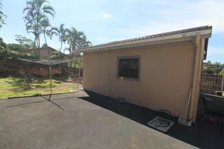 1-Bedroom freestanding flat for rent in Escombe - R5000