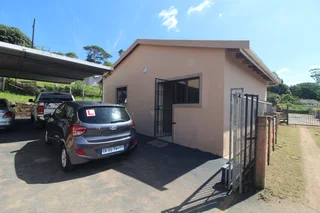 1-Bedroom freestanding flat for rent in Escombe - R5000