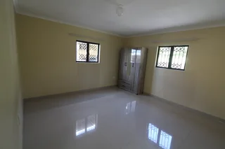 1-Bedroom freestanding flat for rent in Escombe - R5000
