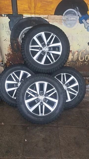 18 inch Toyota Hilux/Fortuner mags &amp; General grabber. Leave your whatsapp number if interested