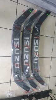 Bonnet guard for Ford Ranger, Isuzu, Hilux and Amarok. leave your whatsapp number if interested