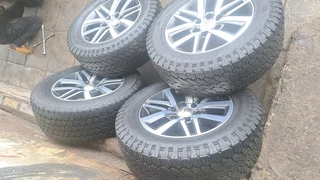 18 inch Toyota Hilux/Fortuner mag &amp; 265/65R18 General grabber tires. Leave your whatsapp number.