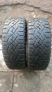 255/60R20 Good Year Wrangler tires.  leave your whatsapp number if interested.