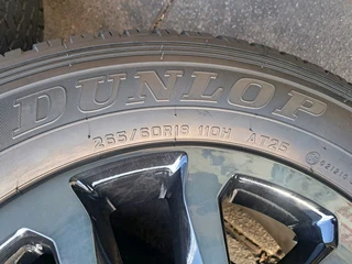 18 inche toyota hilux legend 50 mags and tires leave your whatsapp number if interested.