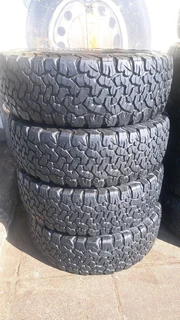A set of 265/65R18 bfgoodrich tires available, leave your whatsapp number if interested.