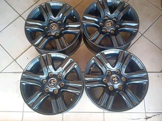 Four 17 inche toyota mags 4 sale leave your whatsapp number if interested.