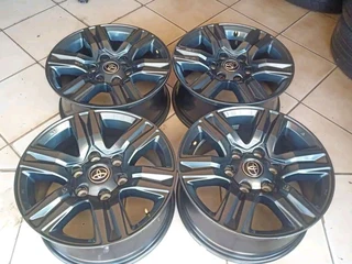 Four 17 inche toyota mags 4 sale leave your whatsapp number if interested.