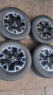 Toyota legend 50 mags with 265/65R18 continental tires, leave your whatsapp number if interested