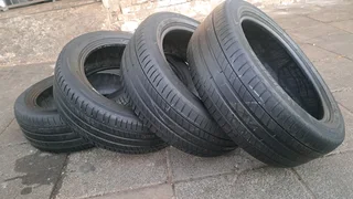 225/50R18 Michelin tires for sale, leave your whatsapp number if interested for follow-up.