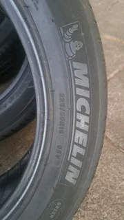 225/50R18 Michelin tires for sale, leave your whatsapp number if interested for follow-up.