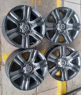 17 Inch Toyota Hilux Gd6(D4D &amp; Fortuner) rims 4 sale. Leave your whatsapp number if interested.