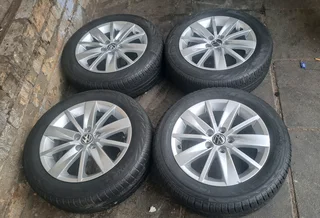 15-inch VW polo 6R TSI mags and tires. Leave your whatsapp number if interested.