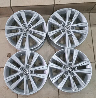  15-inch VW Polo mag rims. Call/WhatsApp0️⃣7️⃣3️⃣3️⃣0️⃣7️⃣6️⃣1️⃣6️⃣5️⃣.