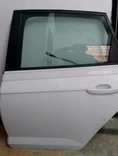  Polo 8 back door. Leave your whatsapp number if interested.