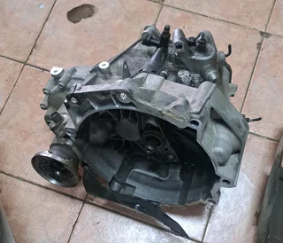  VW Polo Vivo gearbox. Leave your whatsapp number if interested.