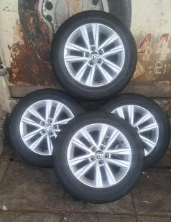  15-inch VW Polo mags with continental tires. Call/WhatsApp0️⃣7️⃣3️⃣3️⃣0️⃣7️⃣6️⃣1️⃣6️⃣5️⃣