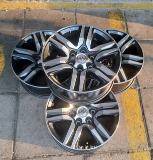  17-inch Toyota Hilux/Fortuner mag rims. Call/WhatsApp0️⃣7️⃣3️⃣3️⃣0️⃣7️⃣6️⃣1️⃣6️⃣5️⃣