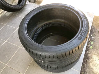  One 295/35R21 Michelin tires and One 295/35R21 Pirelli tire. R500 each tire.