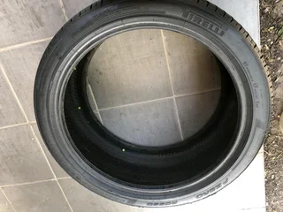  One 295/35R21 Michelin tires and One 295/35R21 Pirelli tire. R500 each tire.
