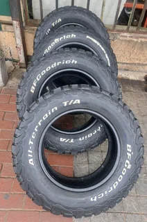  265/65R17 BFgoodrich tires for sale. Call/WhatsApp 0️⃣7️⃣3️⃣3️⃣0️⃣7️⃣6️⃣1️⃣6️⃣5️⃣