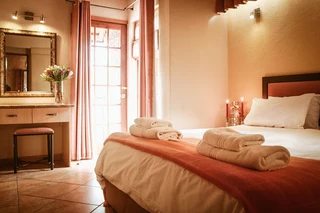 Timeshare Self Catering 6-Sleeper Chalet at Mabalingwe Nature Reserve, Bela Bela/ Warmbaths District