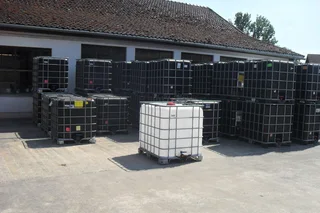 Second Hand 1000 Liter Food Grade IBC Tanks or Flowbins For Sale