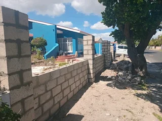 Bricklayering/ Handyman works call me