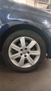 VW OEM Rims and tyres with dunlop tyres