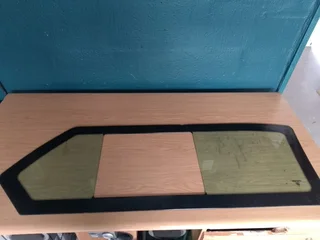 Toyota Hilux GD6 Double Cap Windows