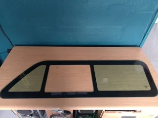 Toyota Hilux GD6 Double Cap Windows