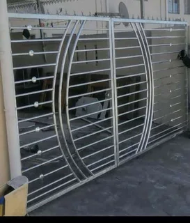 GALVANISED STEEL DRIVEWAY GATE