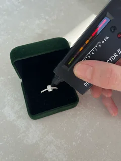 D-VVS1  1 carat Radiant cut full moissanite ring