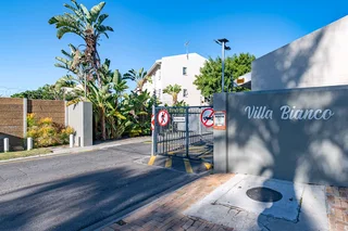 Discover an Exciting Investment Opportunity with this One Bedroom Apartment in Oakglen Bellville