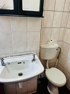 Room to rent in a flat