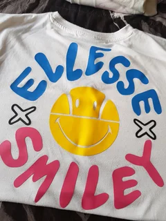 Second hand clothing still in good condition. All items for R300